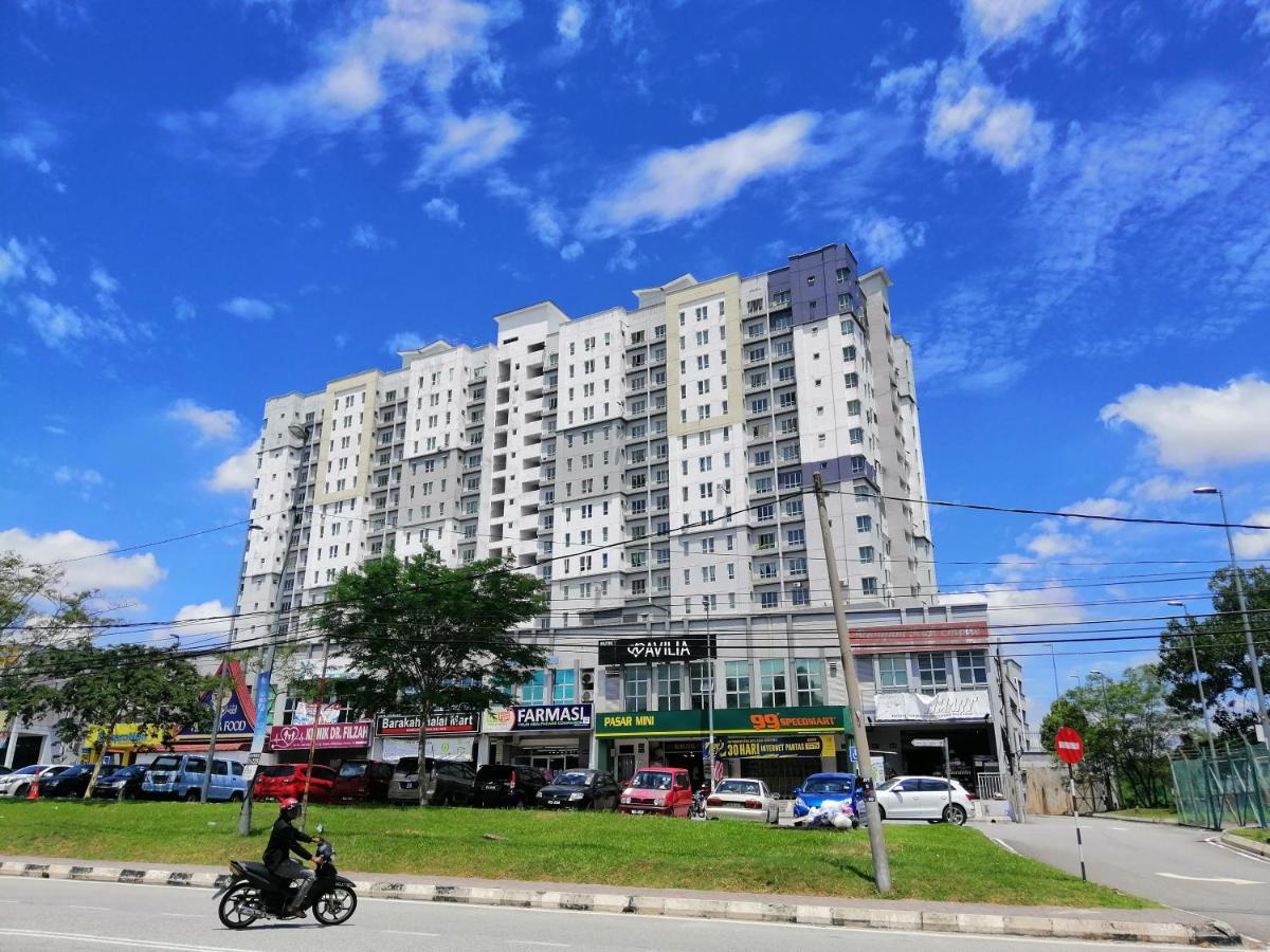 Tropika Homestay Bangi With 3 Bedrooms 加影 外观 照片